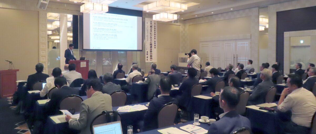 会員例会の風景